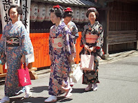 前方の二人、富菊さんの富津愛さんと富津愈さん。