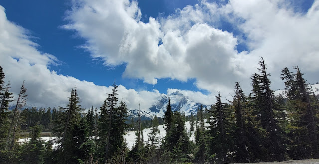 even on cloudy day, Mt. Shuksan view still amazing