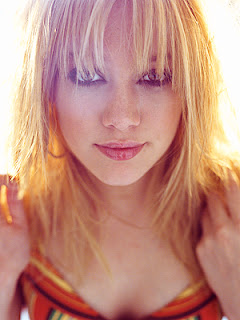 Hilary Duff Hot Photo Gallery