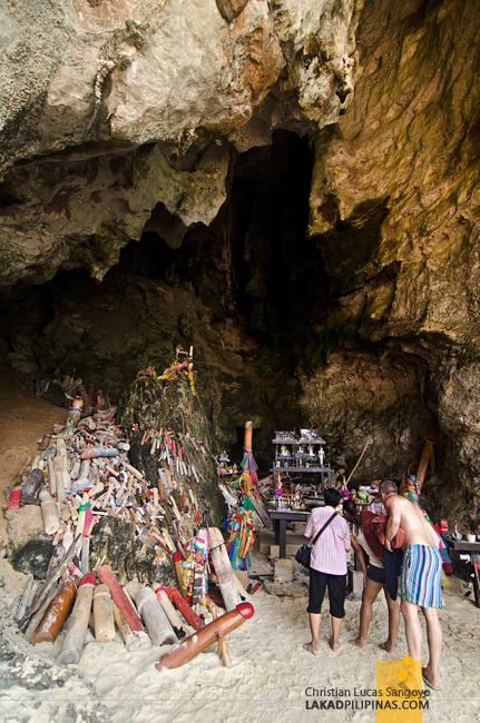 Krabi Four-Island Hopping Tour Phra Nang Cave Beach