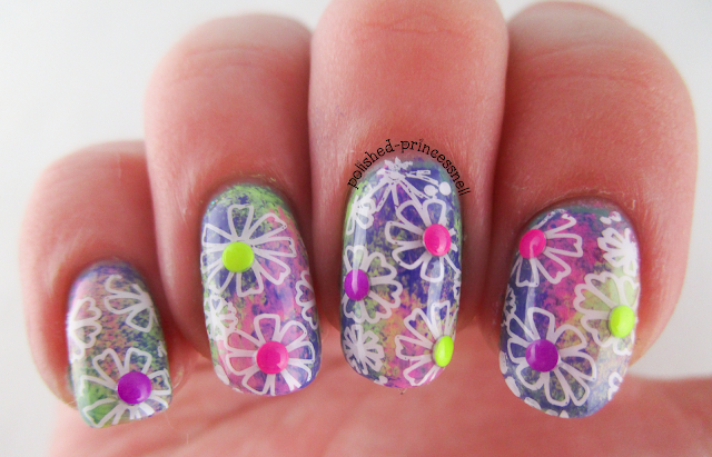 sponged-nails-stamping-nail-art