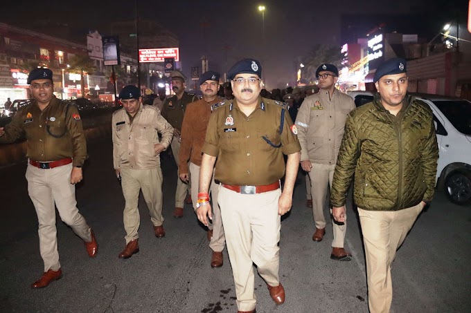 नववर्ष की पूर्व संध्या पर सड़क पर उतरे प्रयागराज पुलिस कमिश्नर