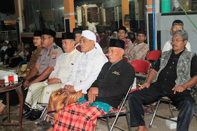 Pengajian Ruwahan Bersama Gus Muwafiq Di Kayuhan Kulon Triwidadi Pajangan
