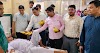 पूर्व विधायक रामलाल शर्मा के जन्म दिवस पर किया फल वितरण 