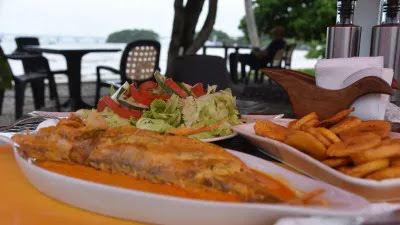 Pescado con coco, tradición con un sabor único de Samaná