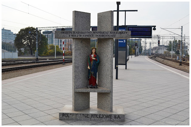 kapliczka św. Katarzyny na peronie we Wrocławiu Głównym