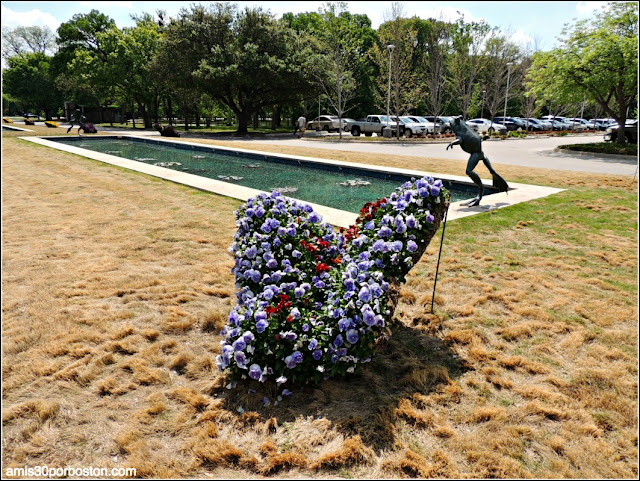 Fort Worth Botanic Garden: "Spring Ballet"