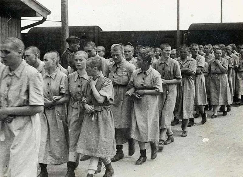 Women in Auschwitz II