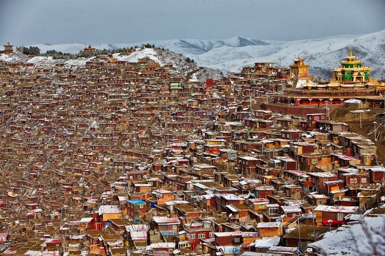 Larung Gar, Tibet