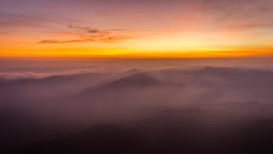 Horizon before sunrise, view from Pumara Parvatha peak