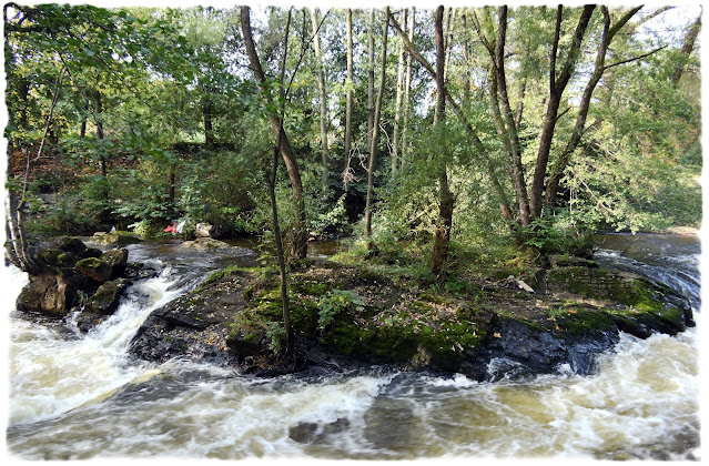 Stor vassføring i Akerselva ved Nedre foss i Oslo.