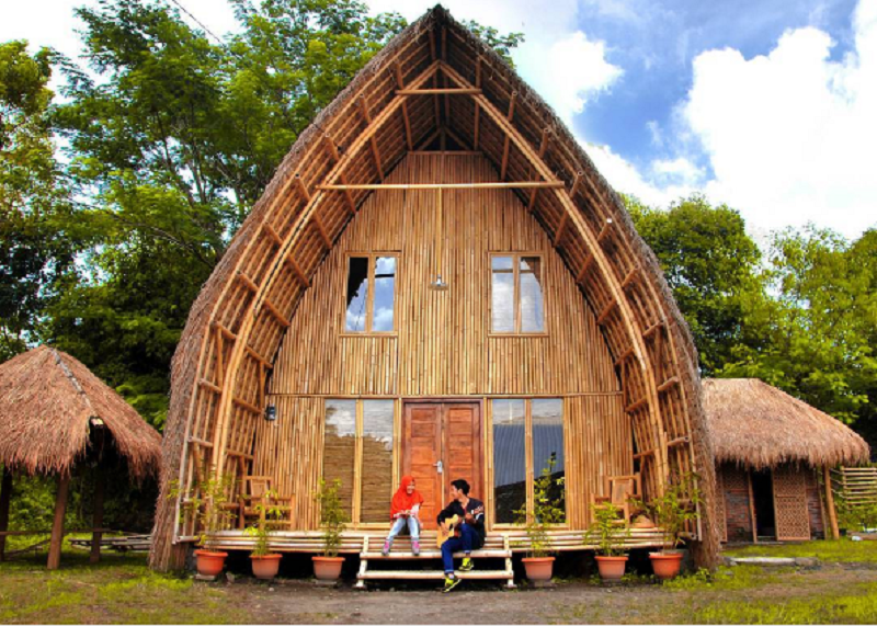 Desain Rumah Makan Saung Bambu - DESAIN SAUNG GAZEBO | JASA PEMBUATAN RUMAH BAMBU DAN KAYU ... - Desain rumah bambu cocok untuk para penghuni rumah yang menginginkan nuansa pedesaan.