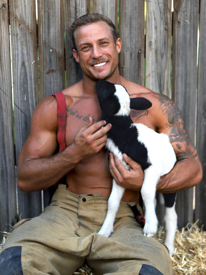 Adorably Hot Pictures Of Australian Firefighters Posing With Animals For 2020 Charity Calendar