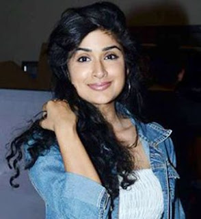 Anjala Zaveri 