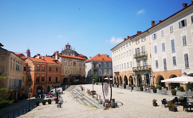 la bella piazza di Mondovì