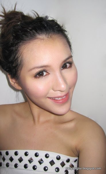 Mia Chan (陳靜儀) Mia Chan (陳靜儀)