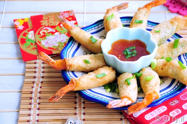 Firecracker Shrimps 黃金炸蝦卷 – For Chinese New Year 賀年食品 http://uTry.it