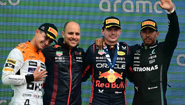 Formula 1 2023 - Página 3 Verstappen-norris-hamilton-podio-silverstone_58