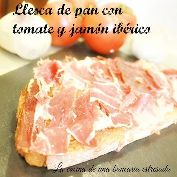 Receta de pan con tomate y jamón serrano paso a paso