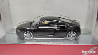 Herpa 038249 Audi R8 5.2 FSI V10 Facelift lavagrau metallic / lava grey metallic