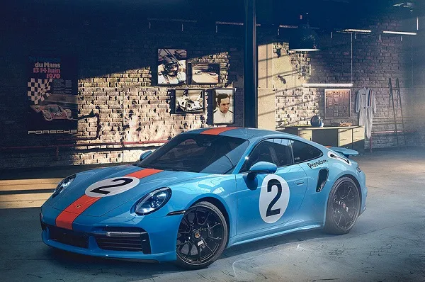 Porsche 911 Turbo S Gulf