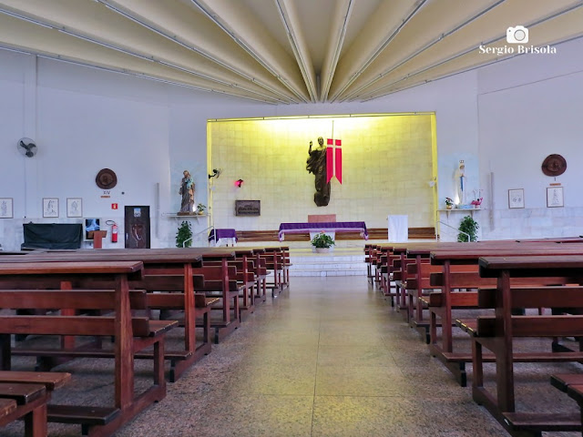 Vista do interior da Igreja de Nossa Senhora Dos Pobres - Butantã - São Paulo