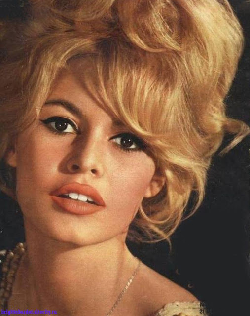 French Model Brigitte Bardot Sexy Photos