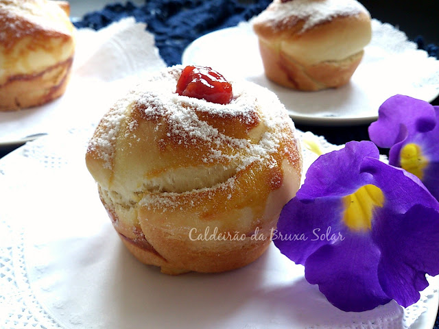 Pão flor com goiabada