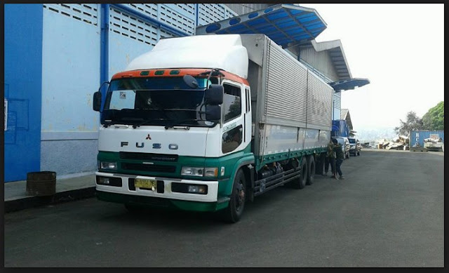 truk box mitsubishi FUSO super great1