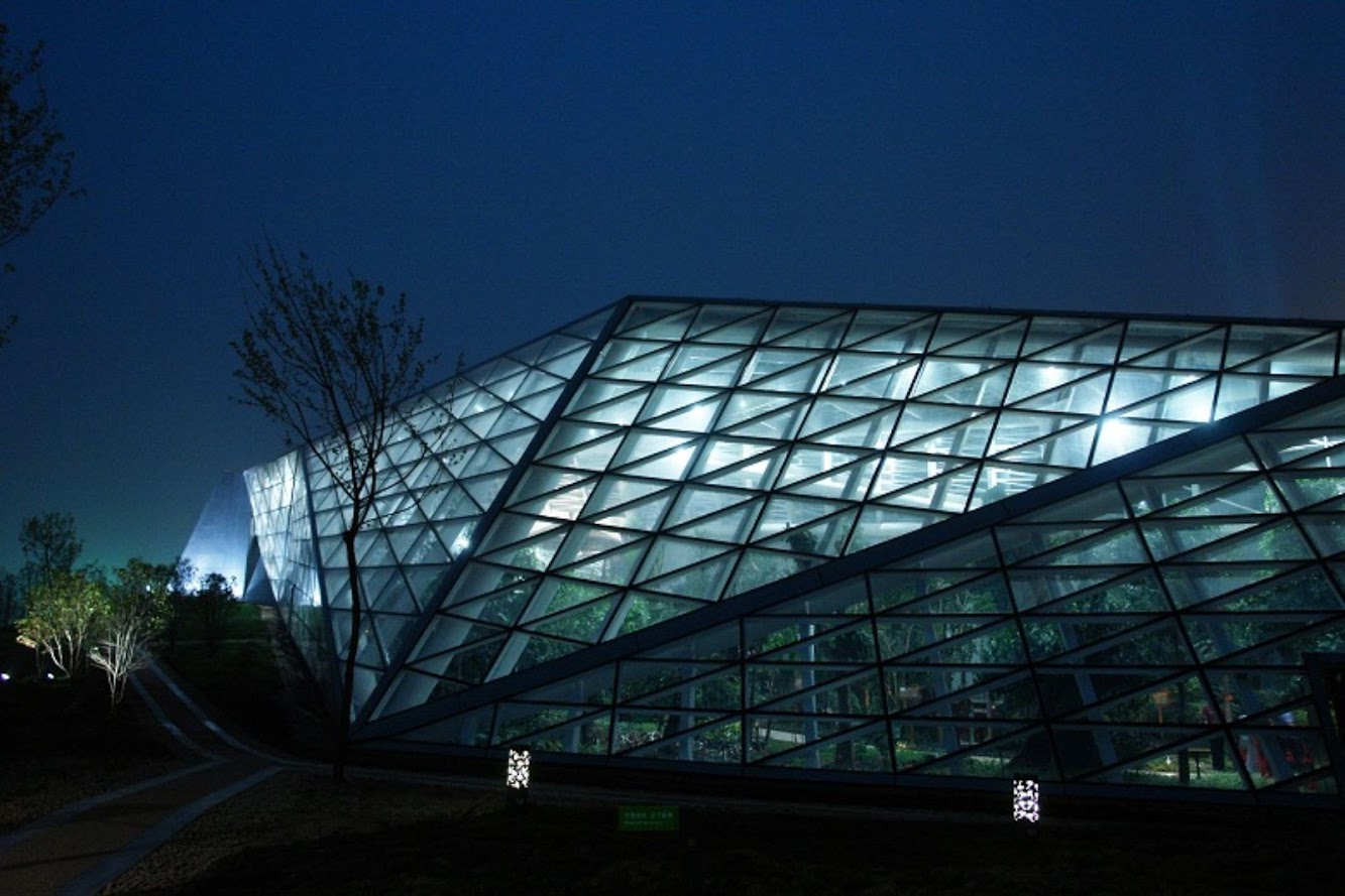 Xi&#39;an, Scensi, Cina: Greenhouse by Plasma Studio