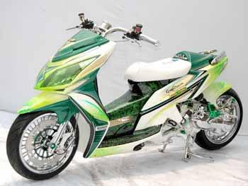 HONDA VARIO CUSTOM FULL AIRBRUS CHROME