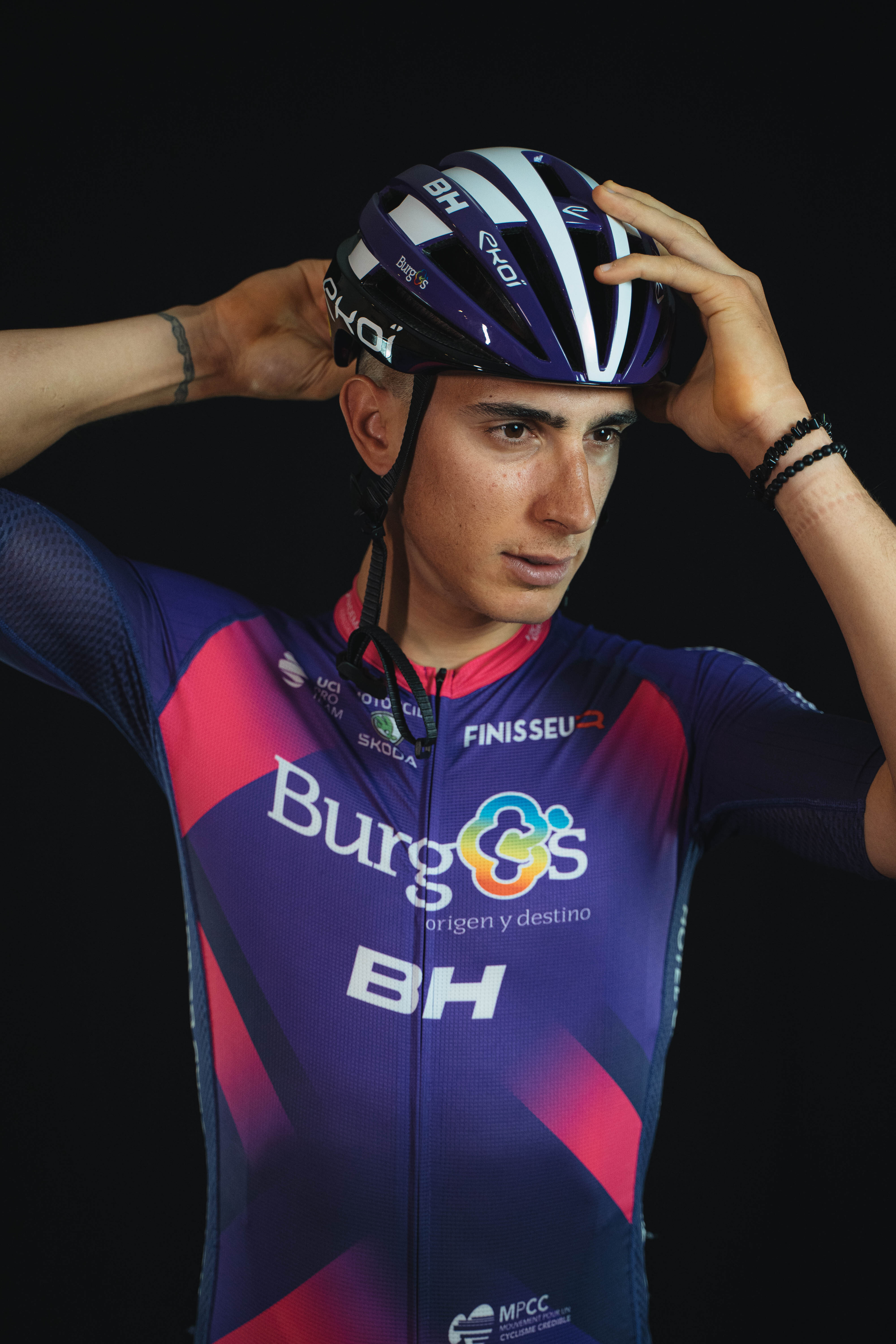 Burgos BH nuevo maillot Finisseur para 2023