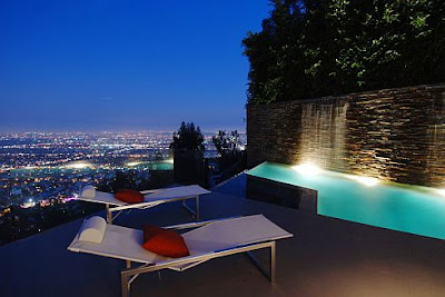 Wood Furniture  Angeles on Luxury Homes  Luxurious Home In Los Angeles