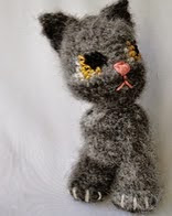 http://www.ravelry.com/patterns/library/ki-en-po-hond-en-kat