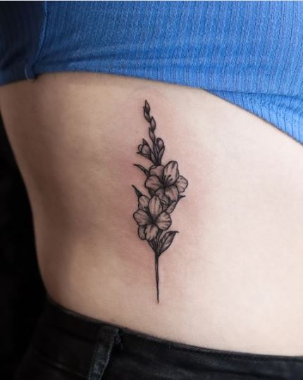 50 mini tatuagens femininas para deixar vocês inspiradas!