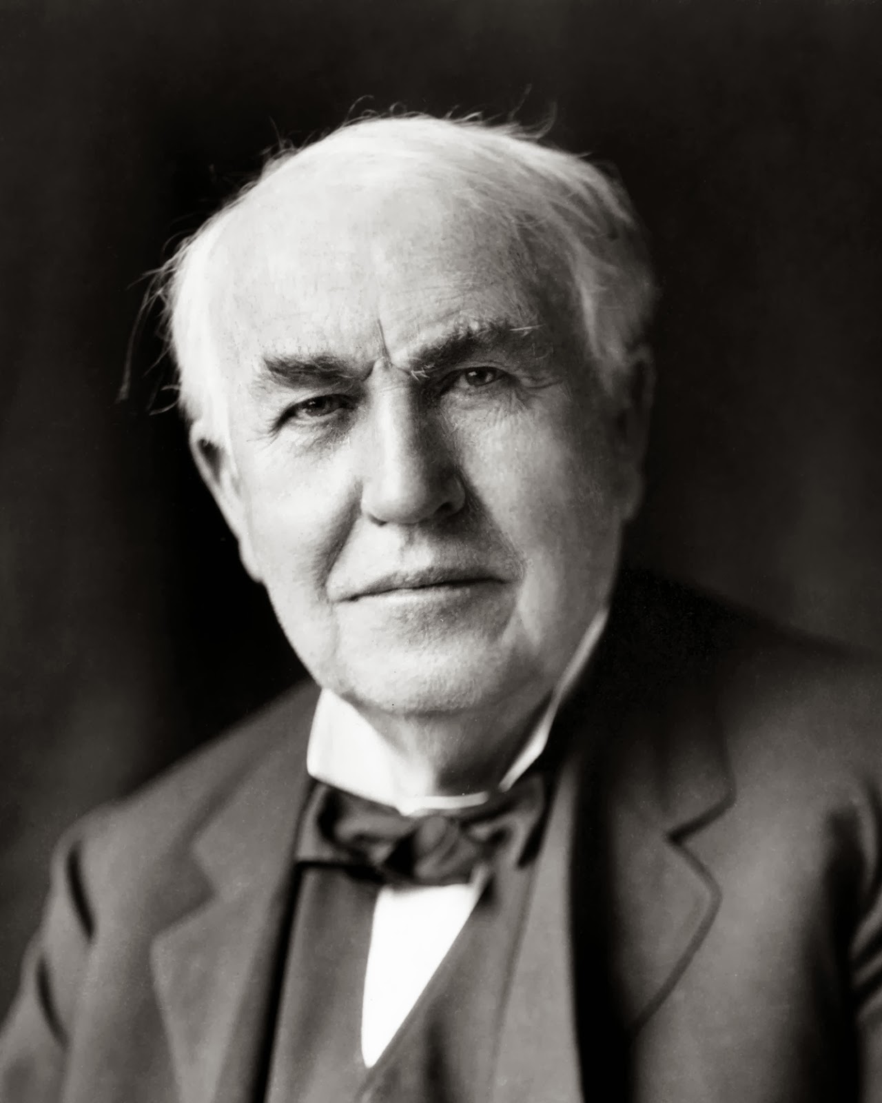 Thomas Alva Edison Penemu Bola Lampu  Modul Kelistrikan