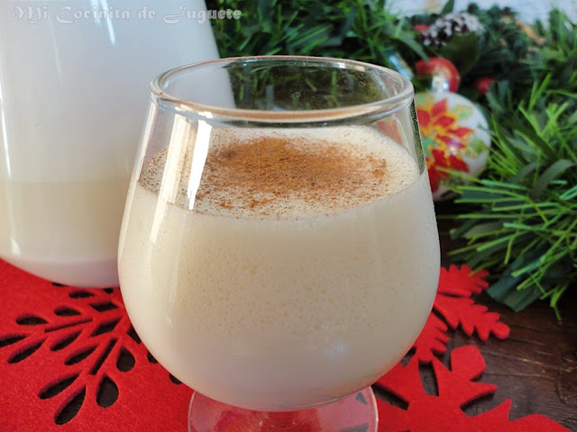 Eggnog (Ponche de Huevo)