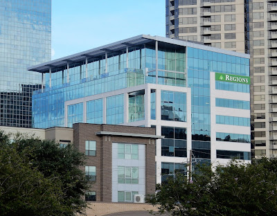 Regions Financial Center on Richmond Ave - Greenway Plaza 