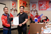 KOPDARWIL II PSI MAKASSAR, RIANTO Terima SK Seluruh Pengurus  DPD Tana Toraja Dan Sejumlah Pemegang Tim Pemenangan 2024 Mendatang