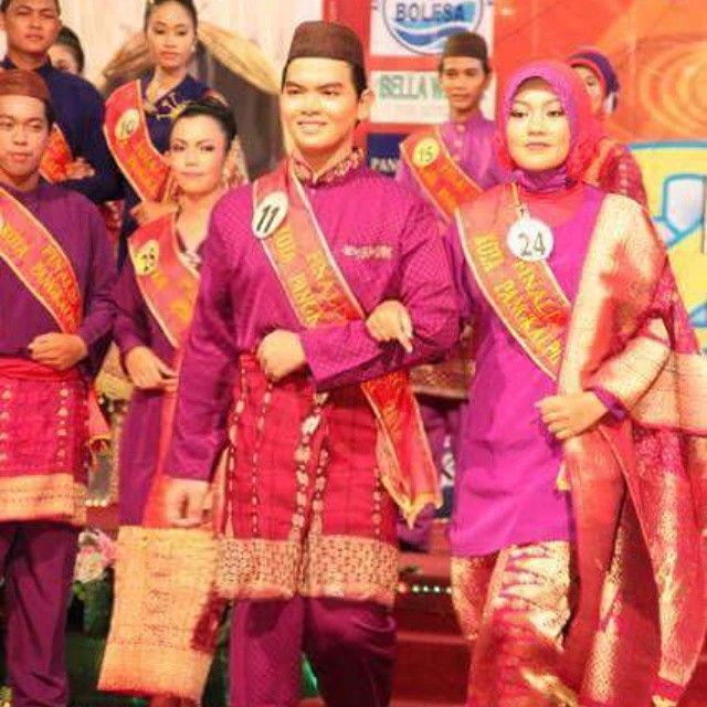 di jakarta sewa baju kurung sewa baju songket sewa baju bujang dayang