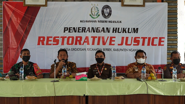 Kegiatan sosialisasi penerangan hukum restorative justice di Desa Grojogan, Kecamatan Berbek, Kabupatn Nganjuk, Kamis 24 Maret 2022