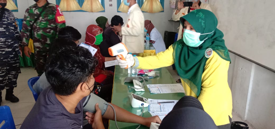 Kelurahan Sungai Lakam Timur Bersama Pemuda Muhammadiyah dan Perpat Gelar Vaksinasi Massal