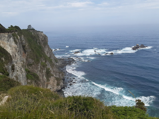 Playa de Chourín e isla de La Furada