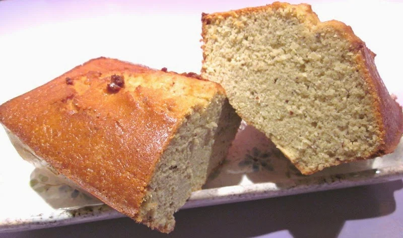 Gâteau sans gluten et sans lactose à la farine de quinoa et au lait d’amande