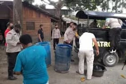 Polisi Grebek Tempat Buat Miras Jenis Ballo di Jalan Sereh Sentani