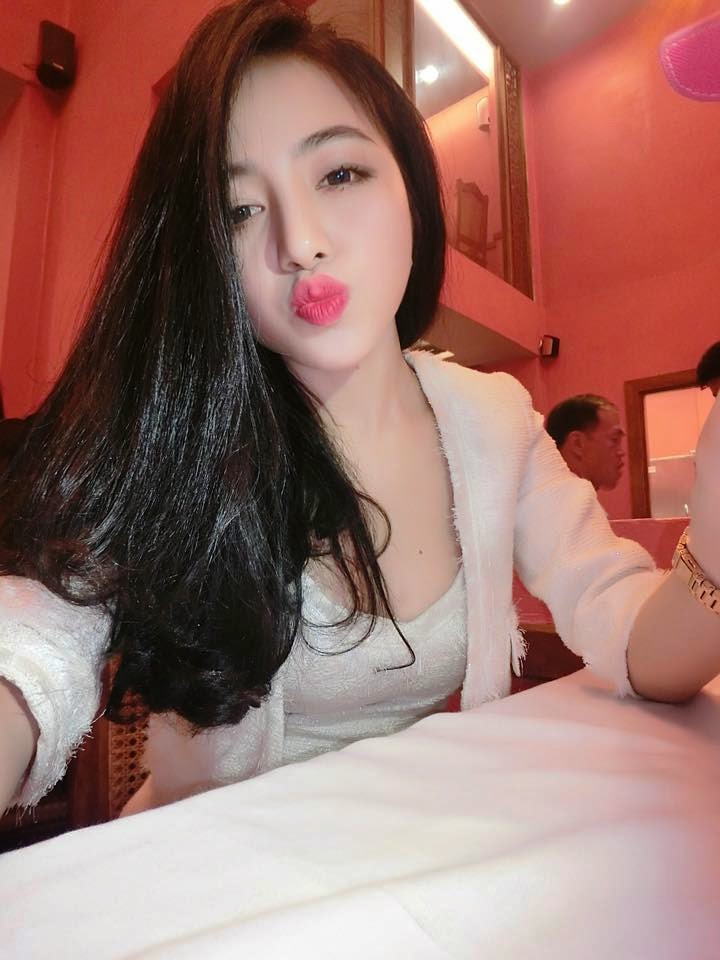 Teen xinh đẹp nóng bỏng trong mùa hè