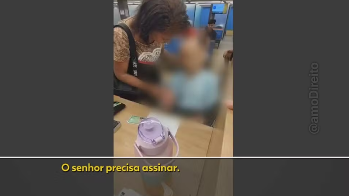 mulher leva morto cadeira rodas sacar emprestimo