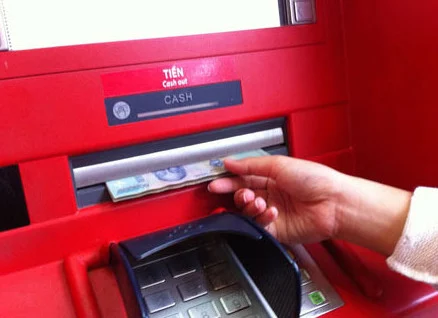 Cách rút tiền mặt tại ATM không cần thẻ Mới nhất