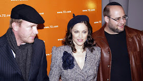Madonna (center), Guy Ritche (left), and former Kabbalah Centre co-director Yehuda Berg (right). Photo by Sara Jaye/Getty Images