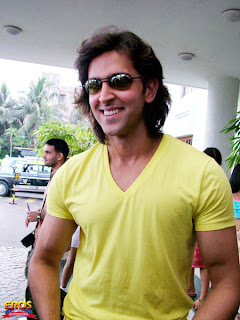 hrithik in yellow t shirt